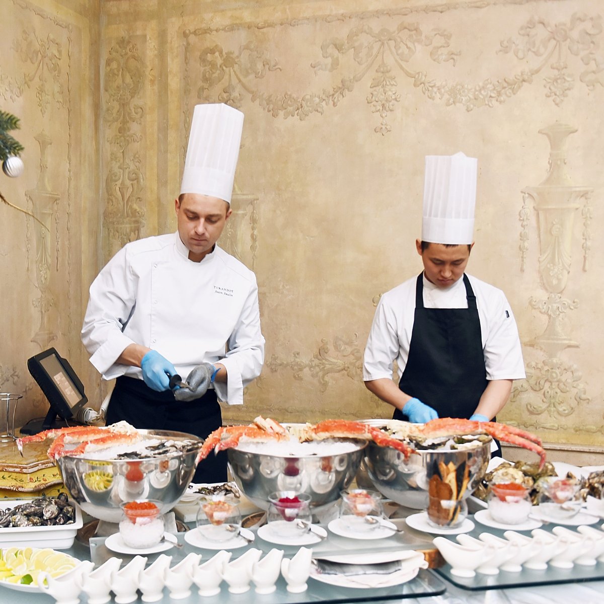 Full Catering Service: Food Preparation and Presentation